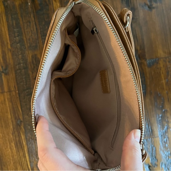 Collab Cross Body Bag - Picture 3 of 4